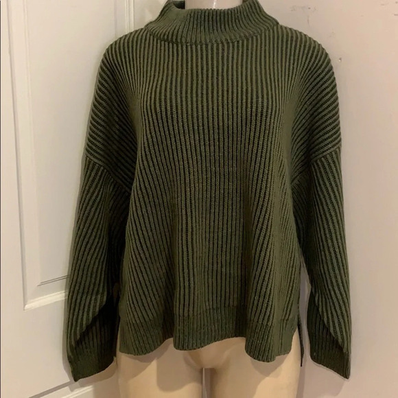 New TOPSHOP LONG THICK Sweater size is 4-6 - Picture 1 of 8